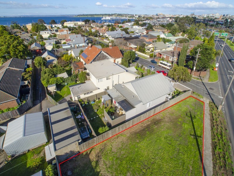 24 Mont Albert Road, Geelong VIC 3220