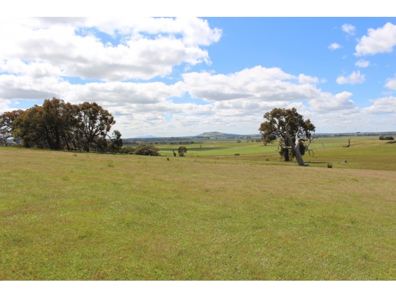 Pittong-Snake Valley Road, Pittong VIC 3360