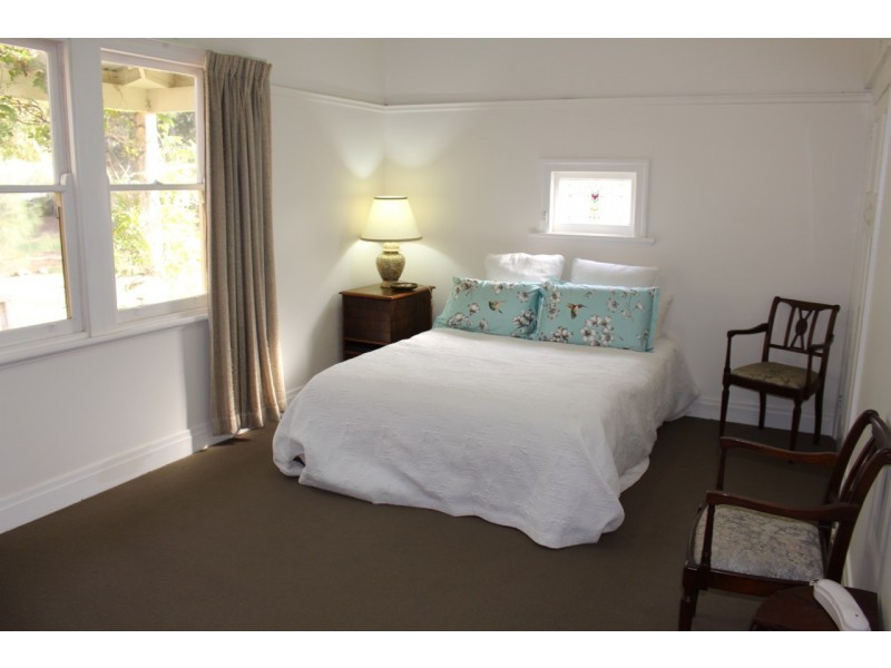 ‘GUMLEIGH’ 200 Weering School Road, Weering VIC 3251