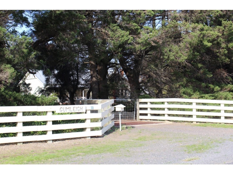 ‘GUMLEIGH’ 200 Weering School Road, Weering VIC 3251