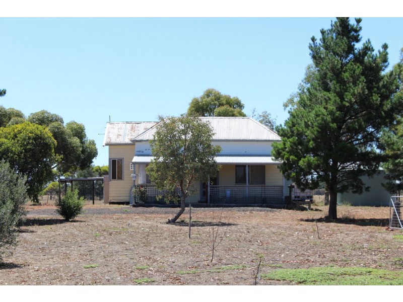 50 Storans Road, Eurack VIC 3251