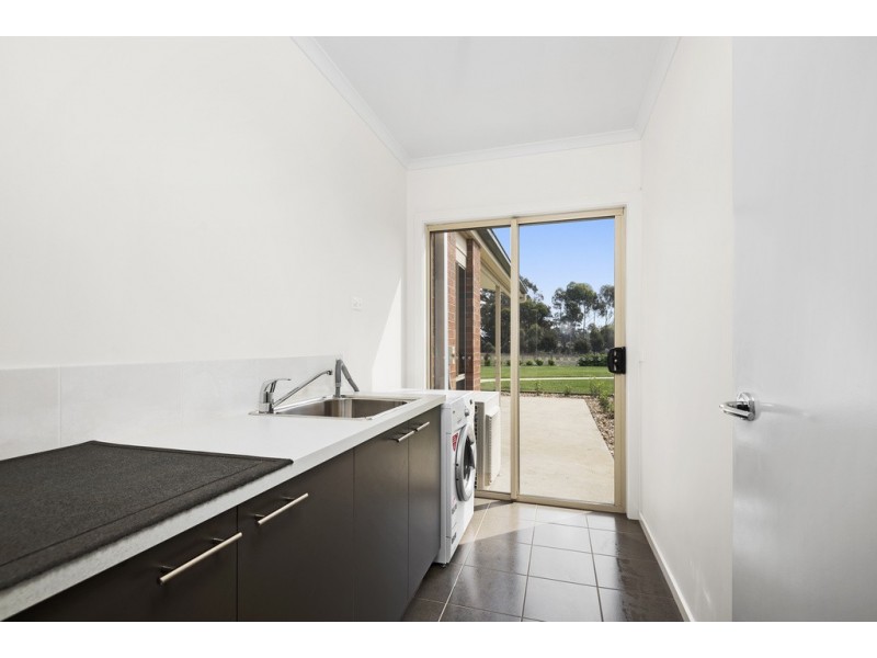 14 Carl Court, Inverleigh VIC 3321