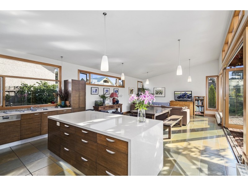 16 Beach Parade, Drumcondra VIC 3215