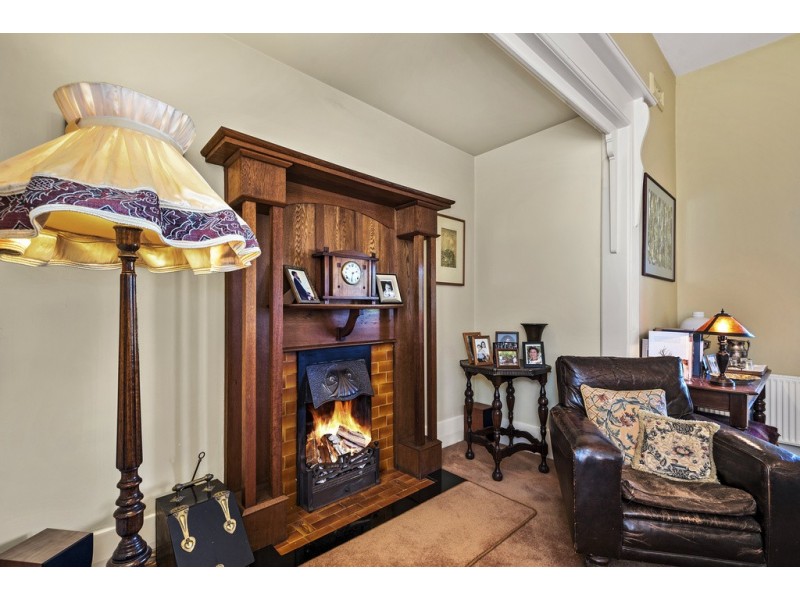 16 Beach Parade, Drumcondra VIC 3215