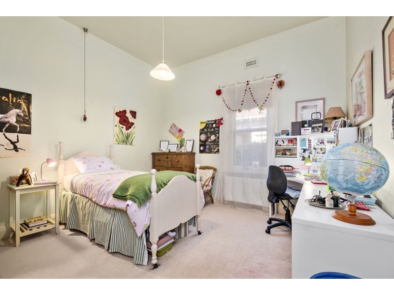 16 Beach Parade, Drumcondra VIC 3215