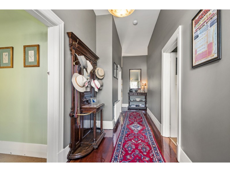 16 Beach Parade, Drumcondra VIC 3215