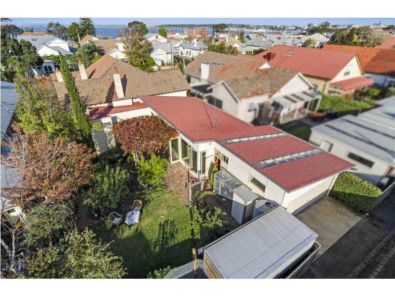 16 Beach Parade, Drumcondra VIC 3215