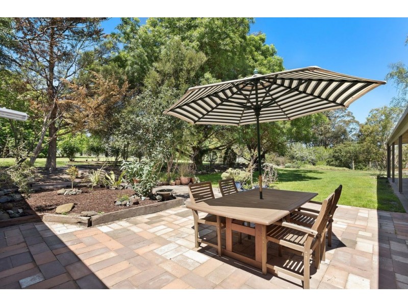 110 DRAPERS ROAD, Colac East VIC 3250