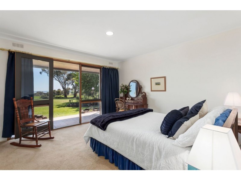 110 DRAPERS ROAD, Colac East VIC 3250