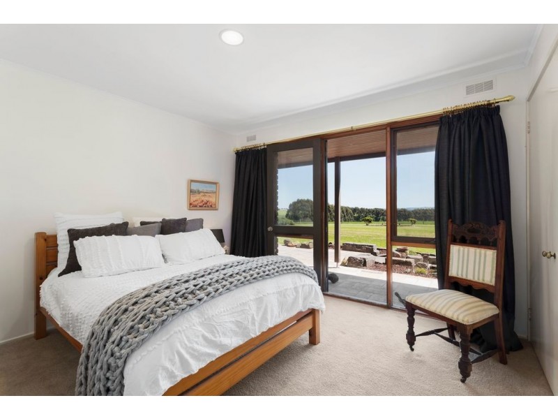 110 DRAPERS ROAD, Colac East VIC 3250