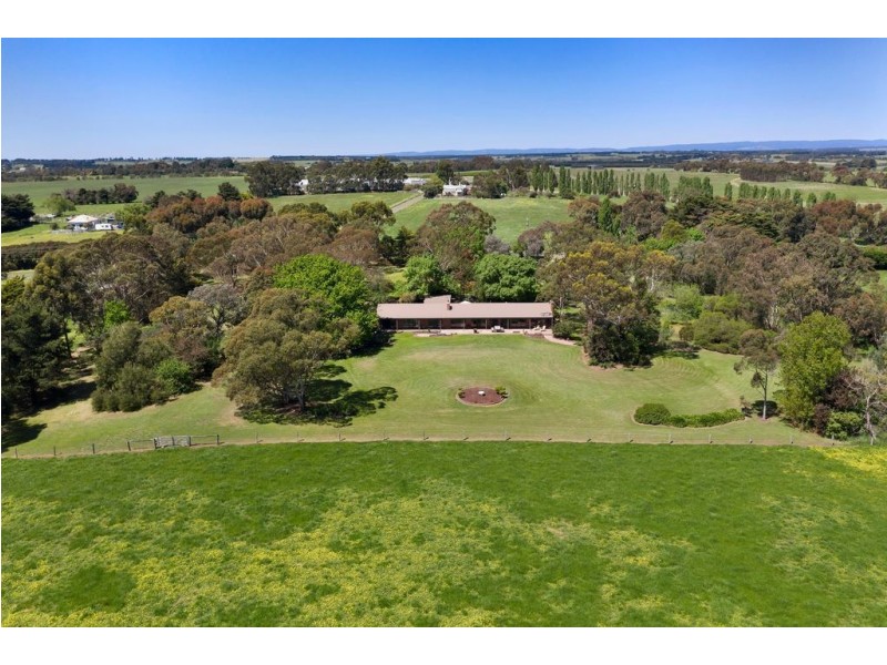 110 DRAPERS ROAD, Colac East VIC 3250