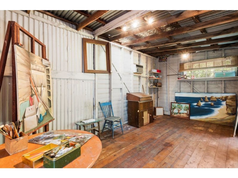 110 DRAPERS ROAD, Colac East VIC 3250