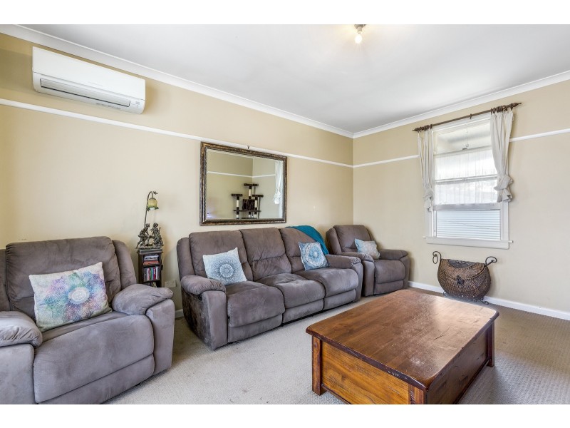 12 HESSE STREET, Winchelsea VIC 3241