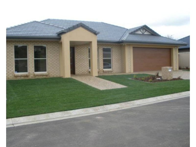 4 QUEENS COURT, Mount Gambier SA 5290