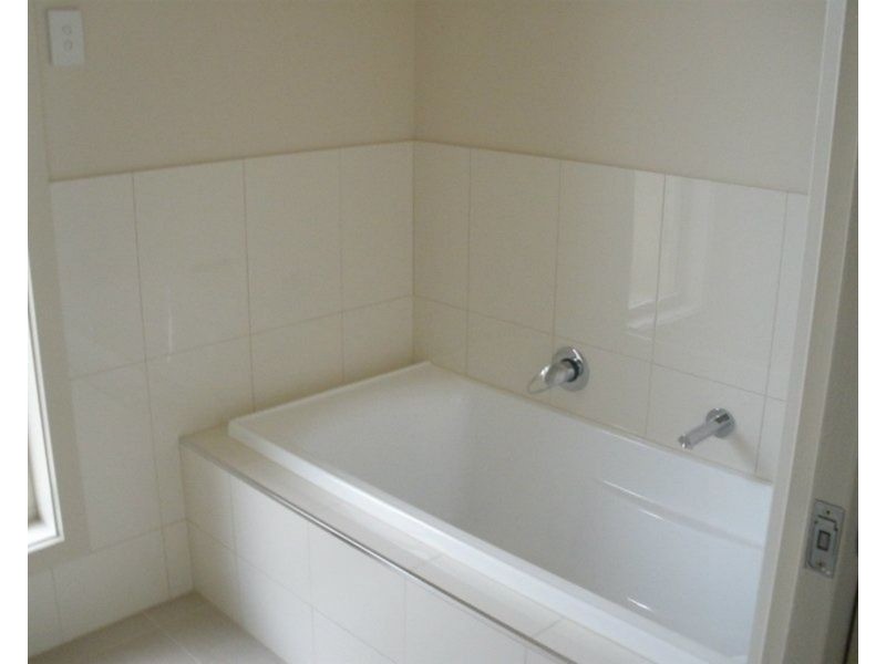 4 QUEENS COURT, Mount Gambier SA 5290