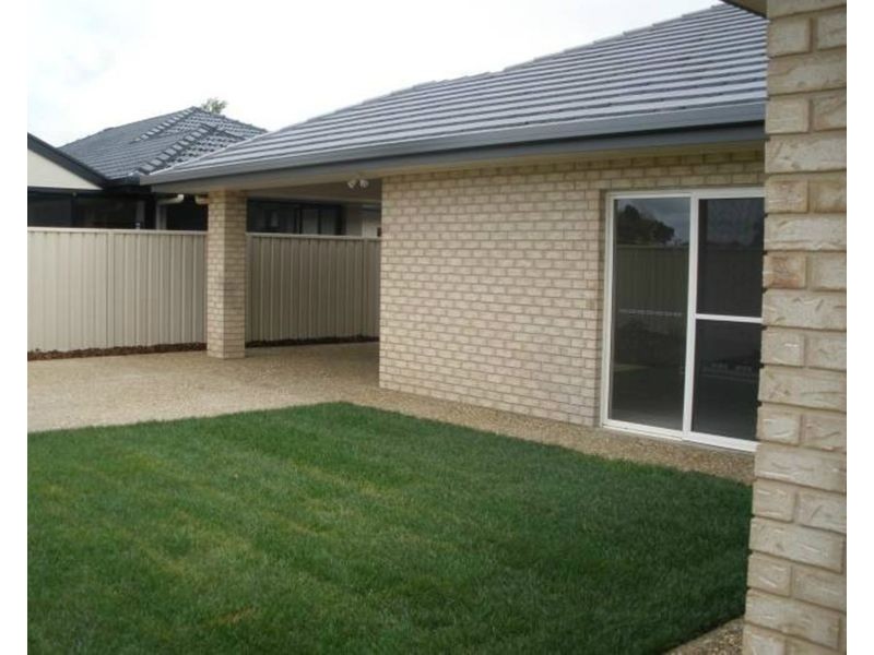 4 QUEENS COURT, Mount Gambier SA 5290
