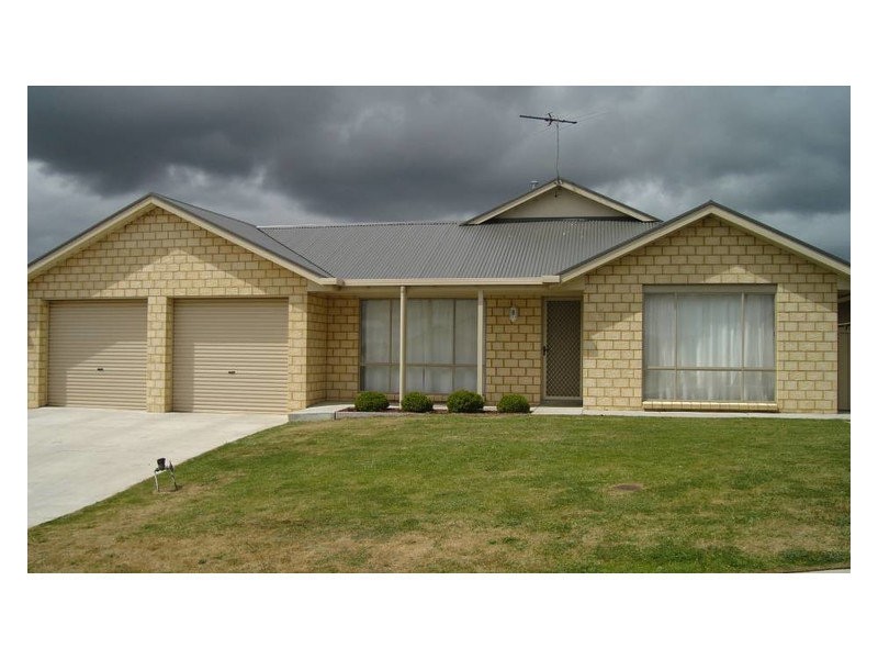 11 IVY PLACE, Mount Gambier SA 5290