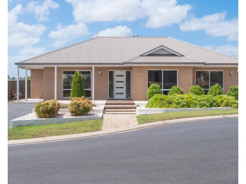 15 SKYLINE PLACE, Mount Gambier SA 5290