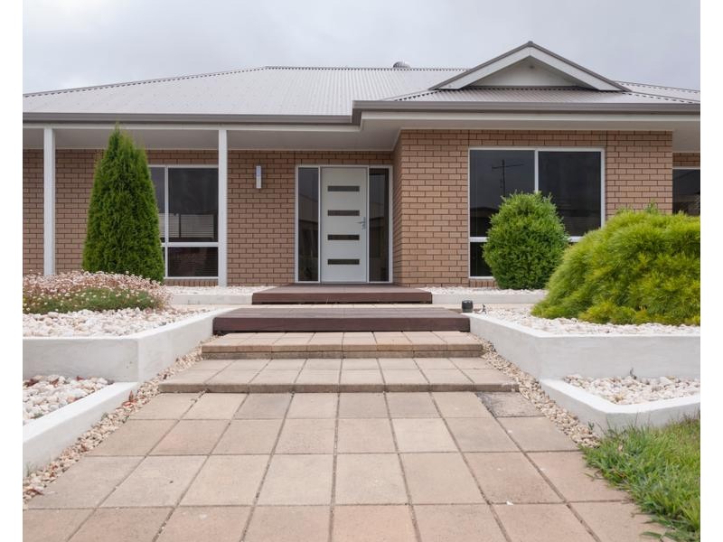 15 SKYLINE PLACE, Mount Gambier SA 5290