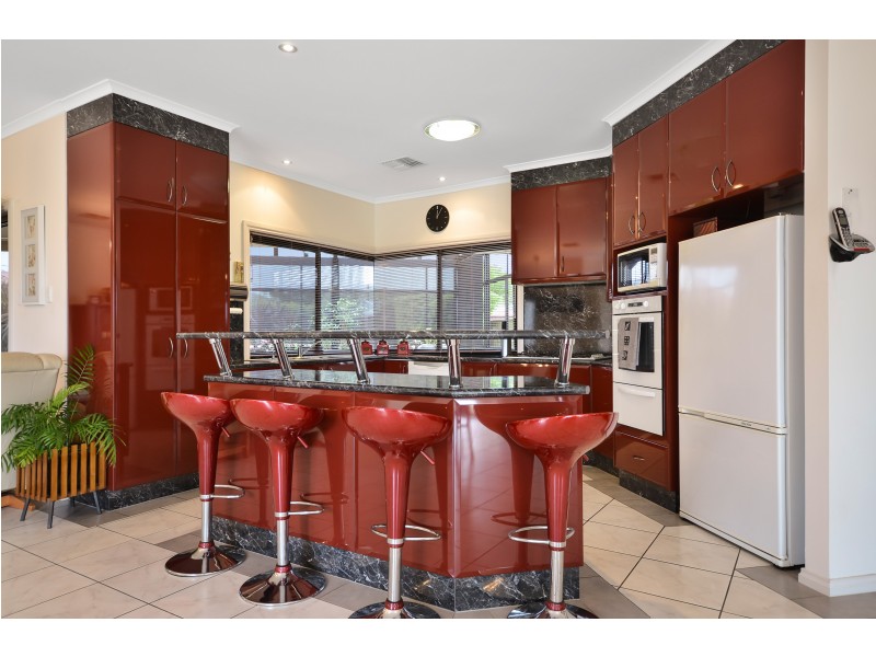 5 Lakewood Avenue, Mount Gambier SA 5290