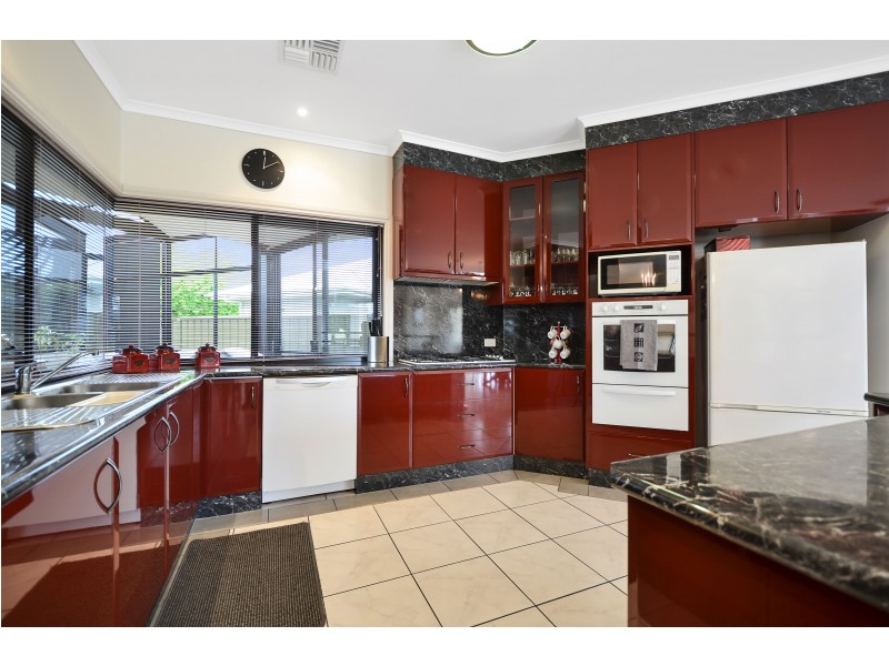 5 Lakewood Avenue, Mount Gambier SA 5290