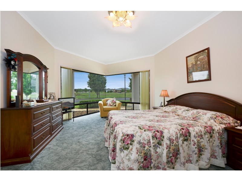 5 Lakewood Avenue, Mount Gambier SA 5290