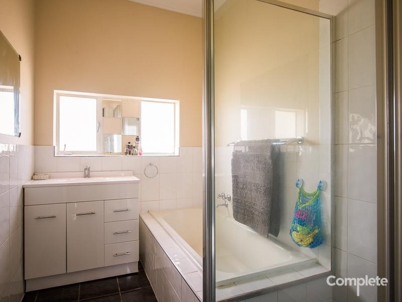 28 BIRDWOOD AVENUE, Mount Gambier SA 5290