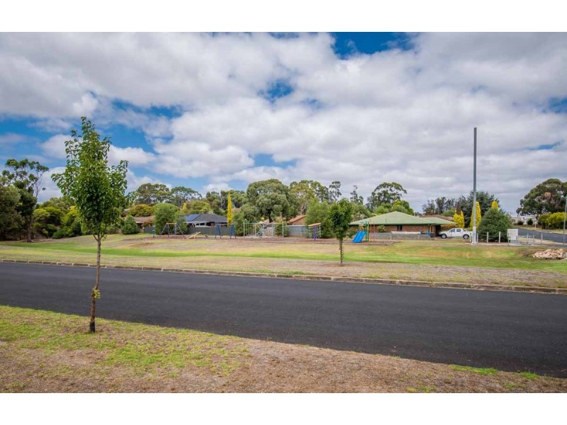 24 Ramsay Avenue, Mount Gambier SA 5290