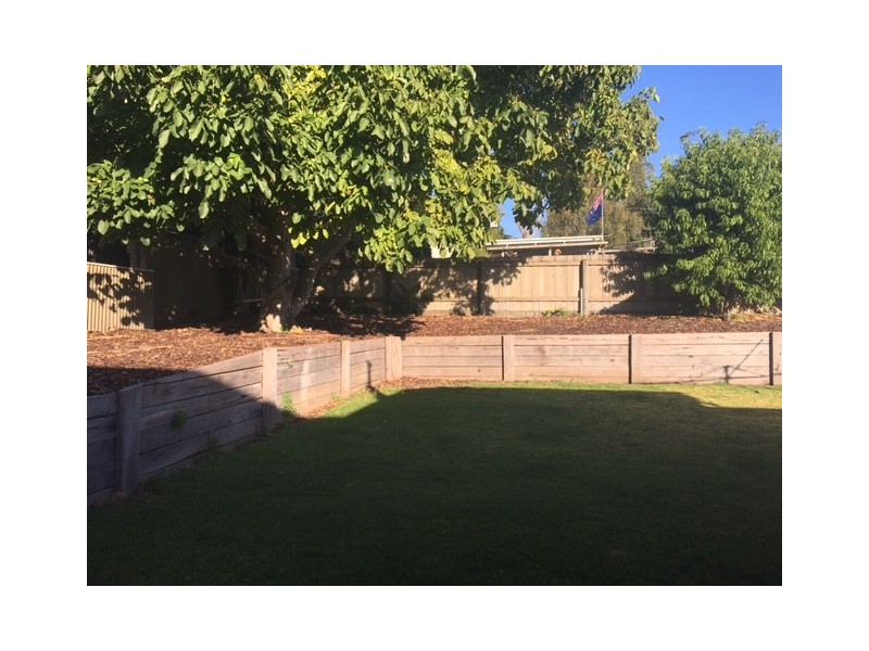 14 CURRAWONG CRESCENT, Mount Gambier SA 5290