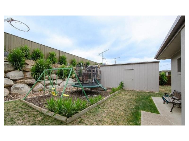 17 GREENRIDGE DRIVE, Mount Gambier SA 5290