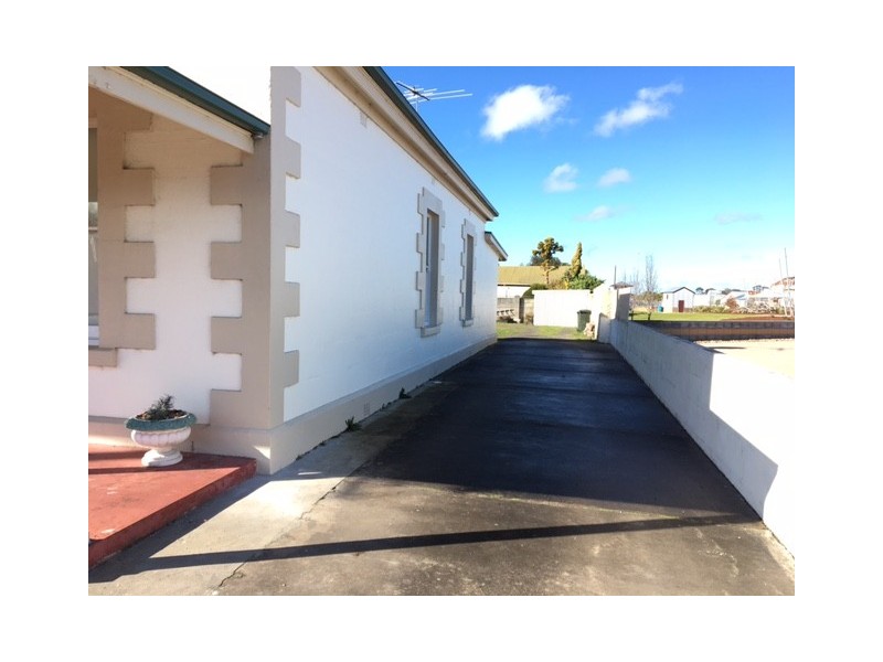 17 Wehl Street South, Mount Gambier SA 5290