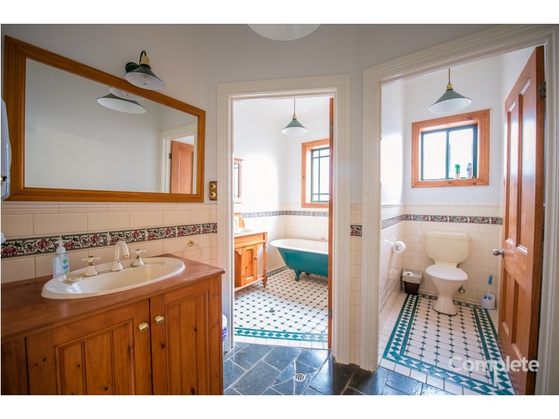 1 MARGARET STREET, Mount Gambier SA 5290