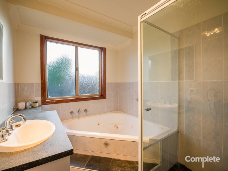 13 SUNSET DRIVE, Mount Gambier SA 5290