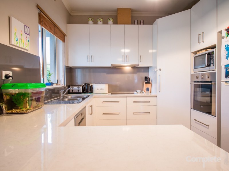 6 PERRIAM STREET, Mount Gambier SA 5290