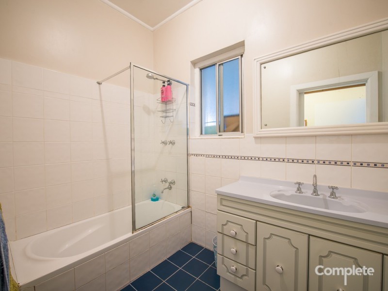 6 PERRIAM STREET, Mount Gambier SA 5290