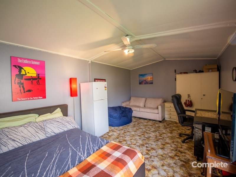 6 PERRIAM STREET, Mount Gambier SA 5290