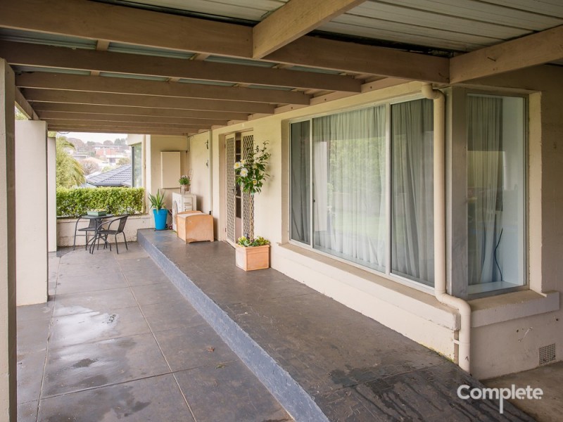 6 PERRIAM STREET, Mount Gambier SA 5290