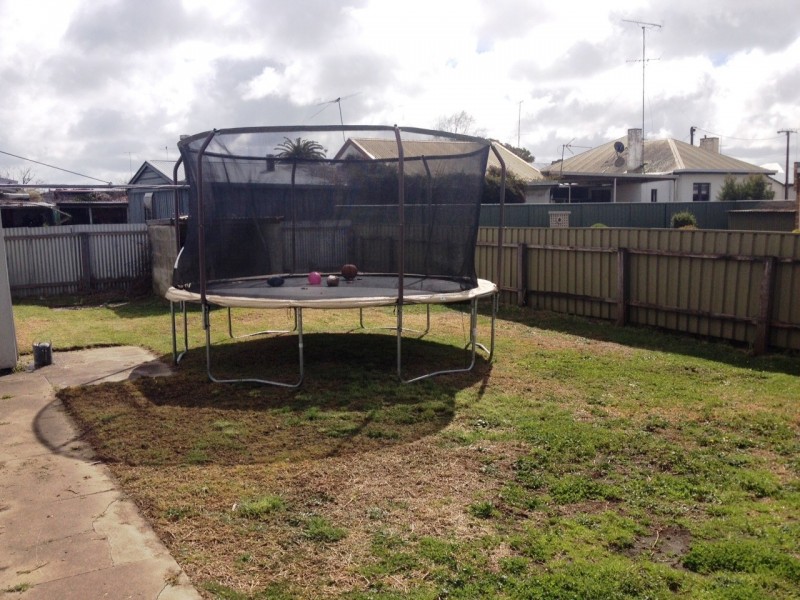 25 UMPHERSTON STREET, Mount Gambier SA 5290