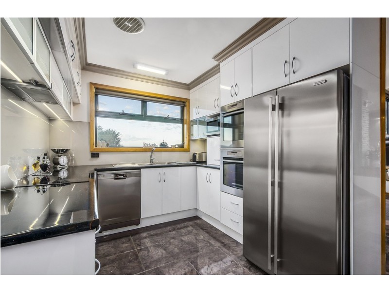 30 LAKE TERRACE WEST, Mount Gambier SA 5290