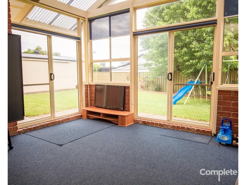 6 SANDSTONE COURT, Mount Gambier SA 5290