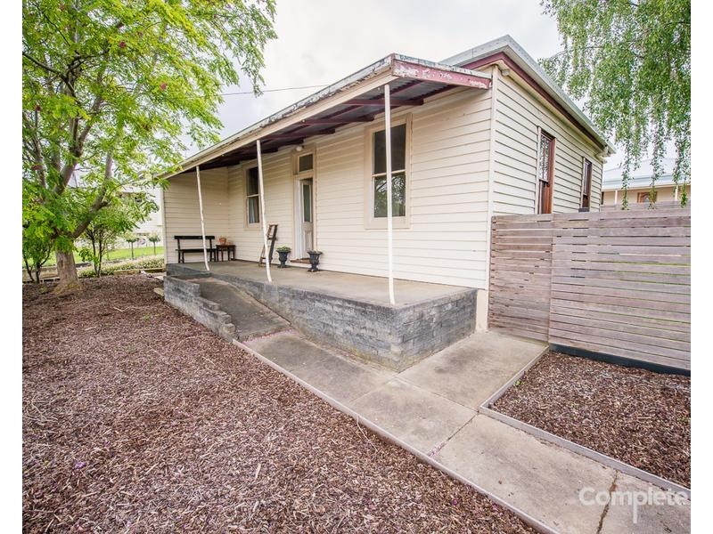 8 AGNES STREET, Mount Gambier SA 5290