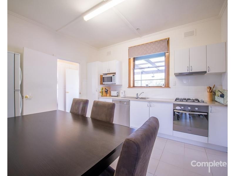 8 LAWSON STREET, Mount Gambier SA 5290