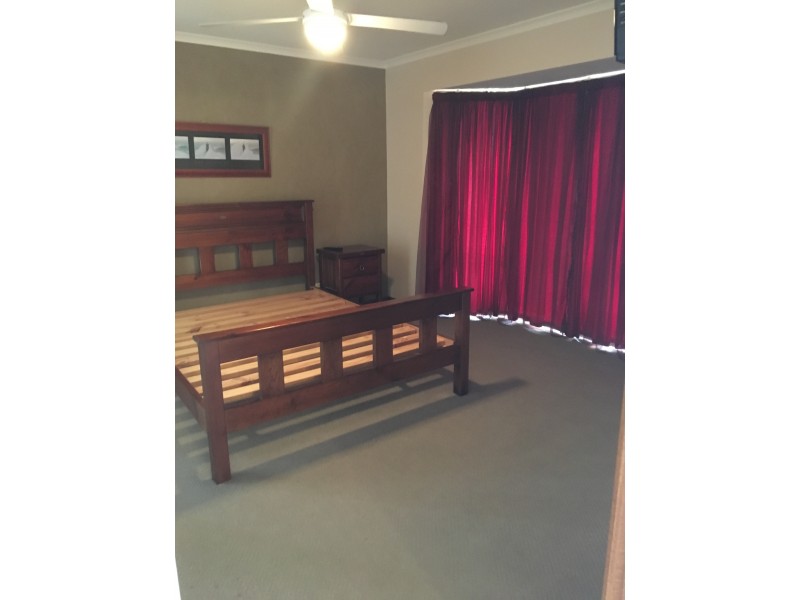 4 ROANOKE COURT, Mount Gambier SA 5290