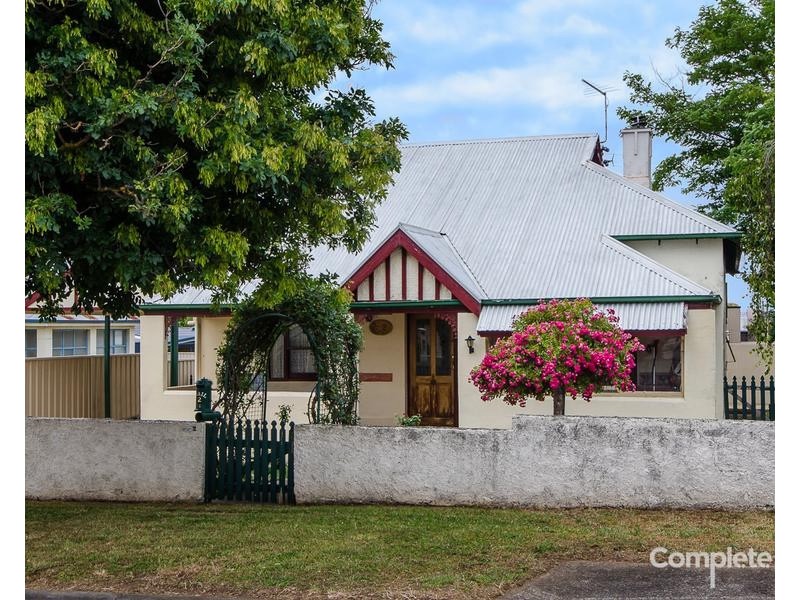 2 KEEGAN STREET, Mount Gambier SA 5290