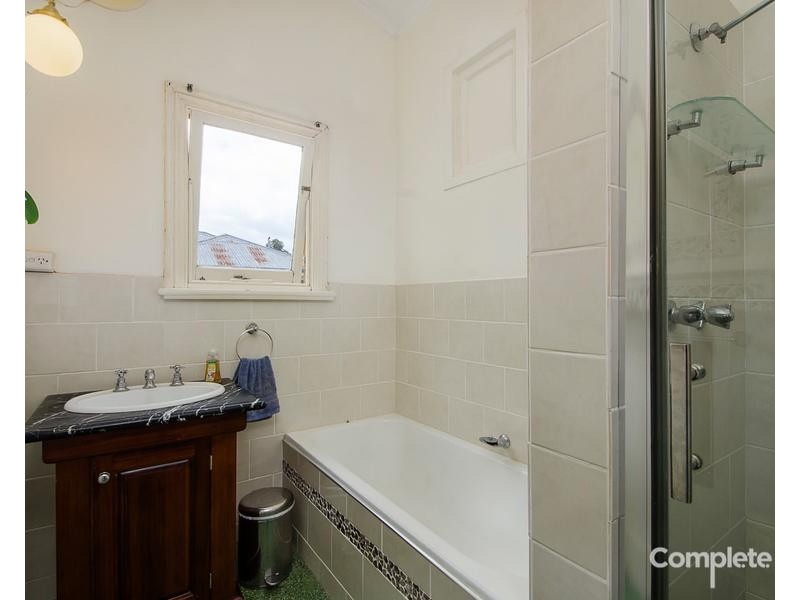 2 KEEGAN STREET, Mount Gambier SA 5290