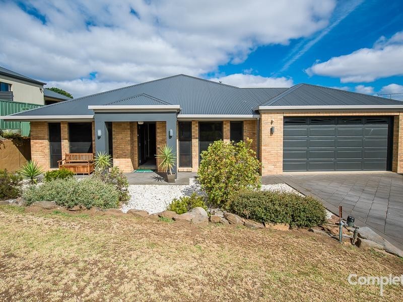 28 ST MARTINS DRIVE, Mount Gambier SA 5290