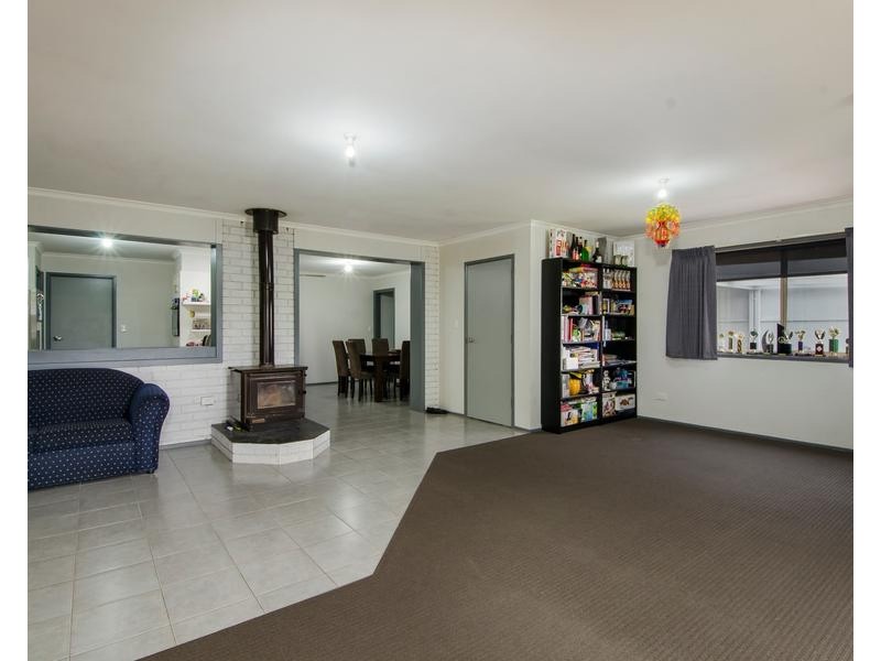 27 CARMEL DRIVE, Mount Gambier SA 5290