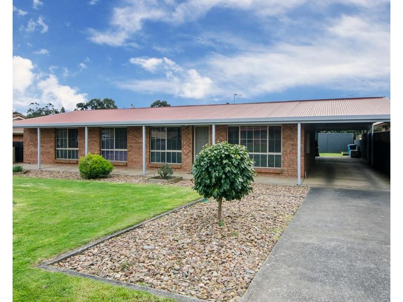 27 CARMEL DRIVE, Mount Gambier SA 5290