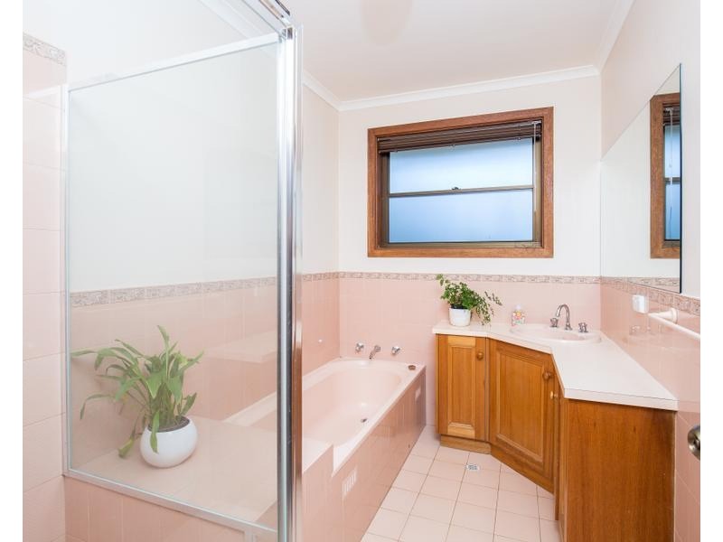 3 BELLSHIRE PLACE, Mount Gambier SA 5290