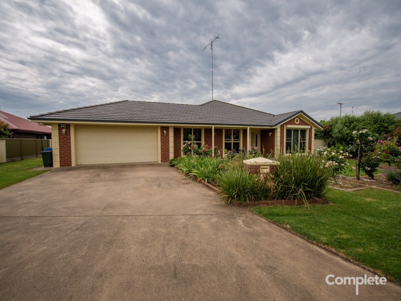 6 SANDSTONE COURT, Mount Gambier SA 5290